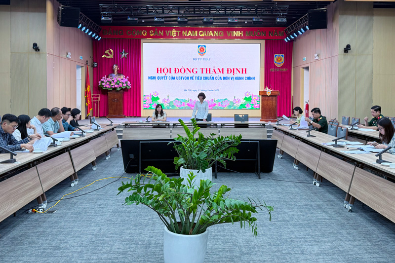 Bộ Tư pháp thẩm định Nghị quyết của Uỷ ban Thường vụ Quốc hội về tiêu chuẩn của đơn vị hành chính